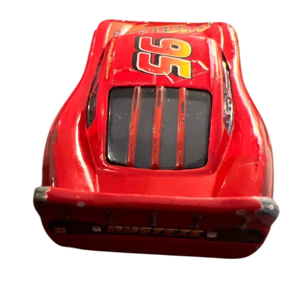 Disney Pixar Cars Lightning McQueen #95 Rust-eze‎ Diecast Toy Car